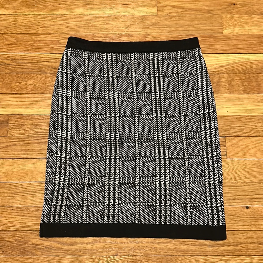 Knit pencil skirt